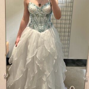 Antique formal dress!! Definitely size 0-2 (I have a larger rib cage)